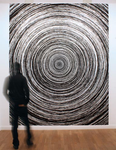 Spin, 2009 / Image-Flux, Galerie RX, Paris, FR / Site specific digital print installation, 2.70 × 3.30  m