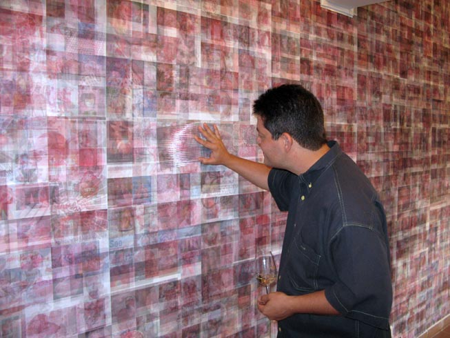 Site specific print installation with lenticular sheet