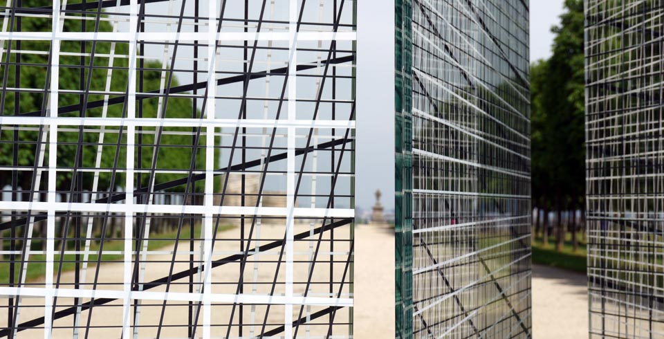 Site-specific Installation, 3 printed glass panels, 1.20 x 2.80 m (each panel) / Domaine national de Saint-Germain-en-Laye, FR