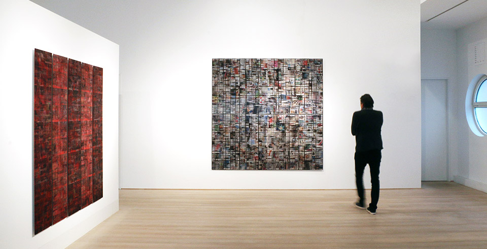 Grid (Google), 2010 / Exhibition view, The Limits of Control, Galerie Pascal Janssens, Gent, 2015 / Lenticular print on aluminum composite, 2.20 × 2.20 m (2 panels)