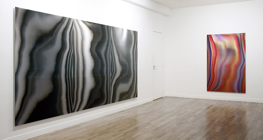 Post-Digital Mirror, 2011-2012 / Exhibition view, Extra_Vague, Galerie RX, Paris, Fr / Lenticular print on aluminum composite, 3 panels, 3.30 × 1.80 m