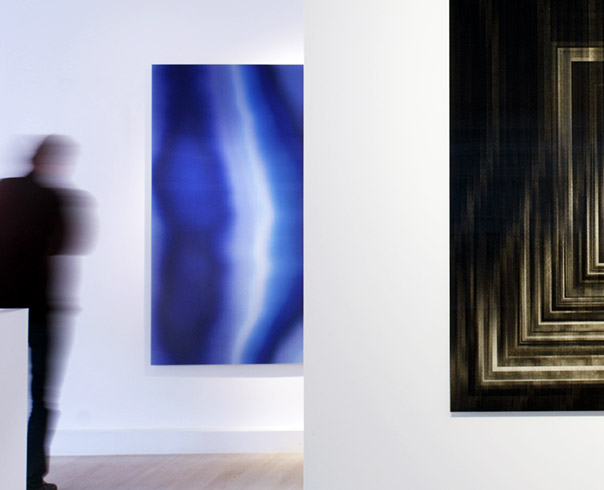 Post-Digital Blue (A7), 2014 / Exhibition view, Glitch_Stitch, Galerie Pascal Janssens, Gent, BE / Lenticular print on aluminum composite, 1.10 × 1.80 m