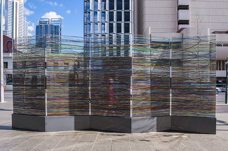 Irrational Geometrics, 2016 / Kings Square, Perth, AUS / Pascal Dombis & Gil Percal / 5 printed glass panels, 6,00 x 2,80 m in total (each panel : 1,20 x 2,80 m) / photo : Christophe Canato