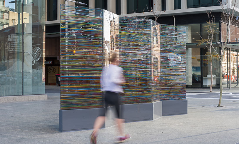 Irrational Geometrics, 2016 / Kings Square, Perth, AUS / Pascal Dombis & Gil Percal / 5 printed glass panels, 6,00 x 2,80 m in total (each panel : 1,20 x 2,80 m) / photo : Christophe Canato