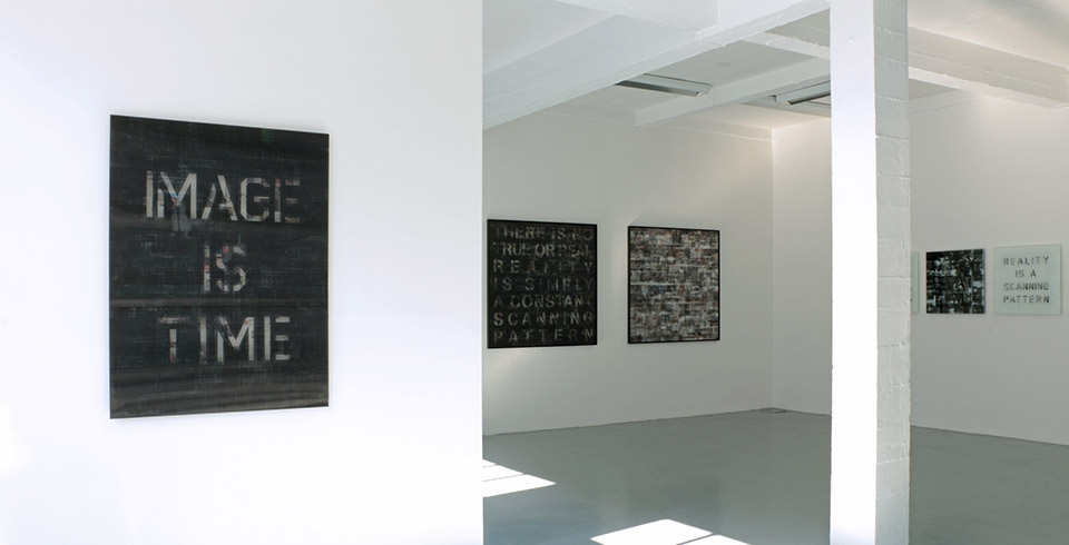 Image Is Time (Meta-Google) / TZR Galerie Kai Brückner, Düsseldorf, 2017 / Lenticular print on cut black aluminum composite, 0.90 × 1.20 m