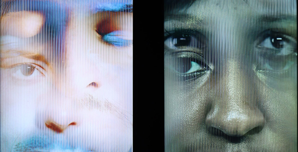 Open/Eye, 2026 / Exhibition view, l'Osophère, Strasbourg, 2026 / Algorithmically composed video installation with 2 lenticular screens,
1.00 x 1.70 m each screen / Video software: Claude Micheli